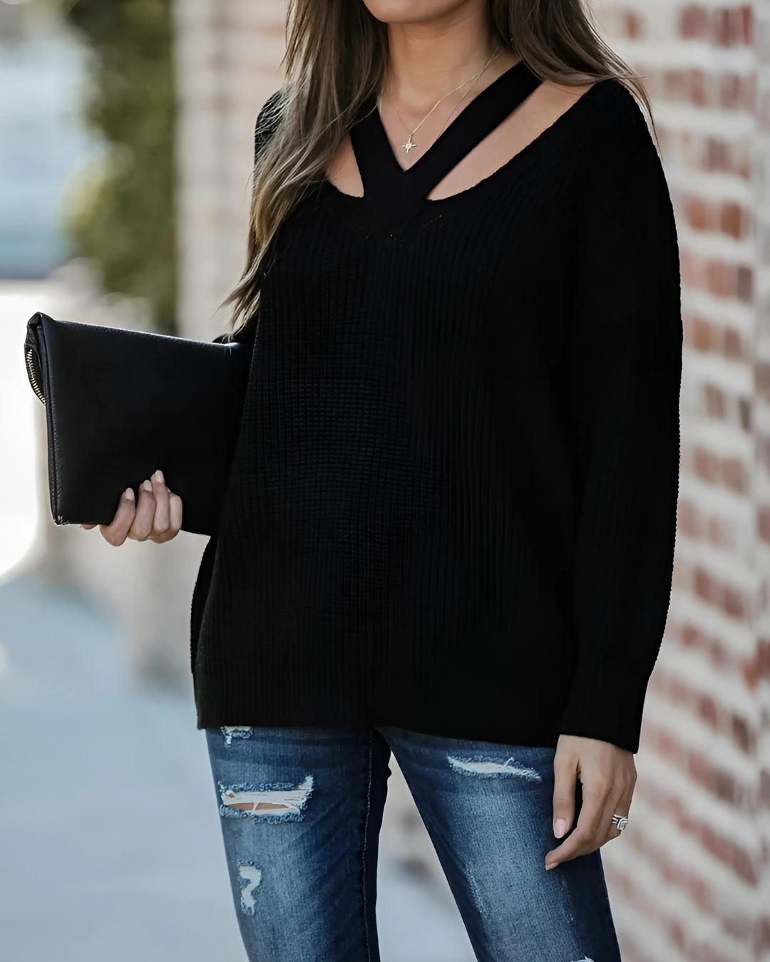 Suéter Feminino Vittore Íris de Tricot com Gola V e Alças Estilo Layering Embutido