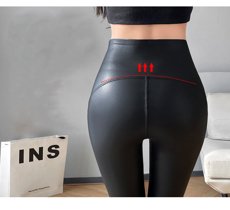 Calça Legging de Couro Peluciada de Cintura Alta