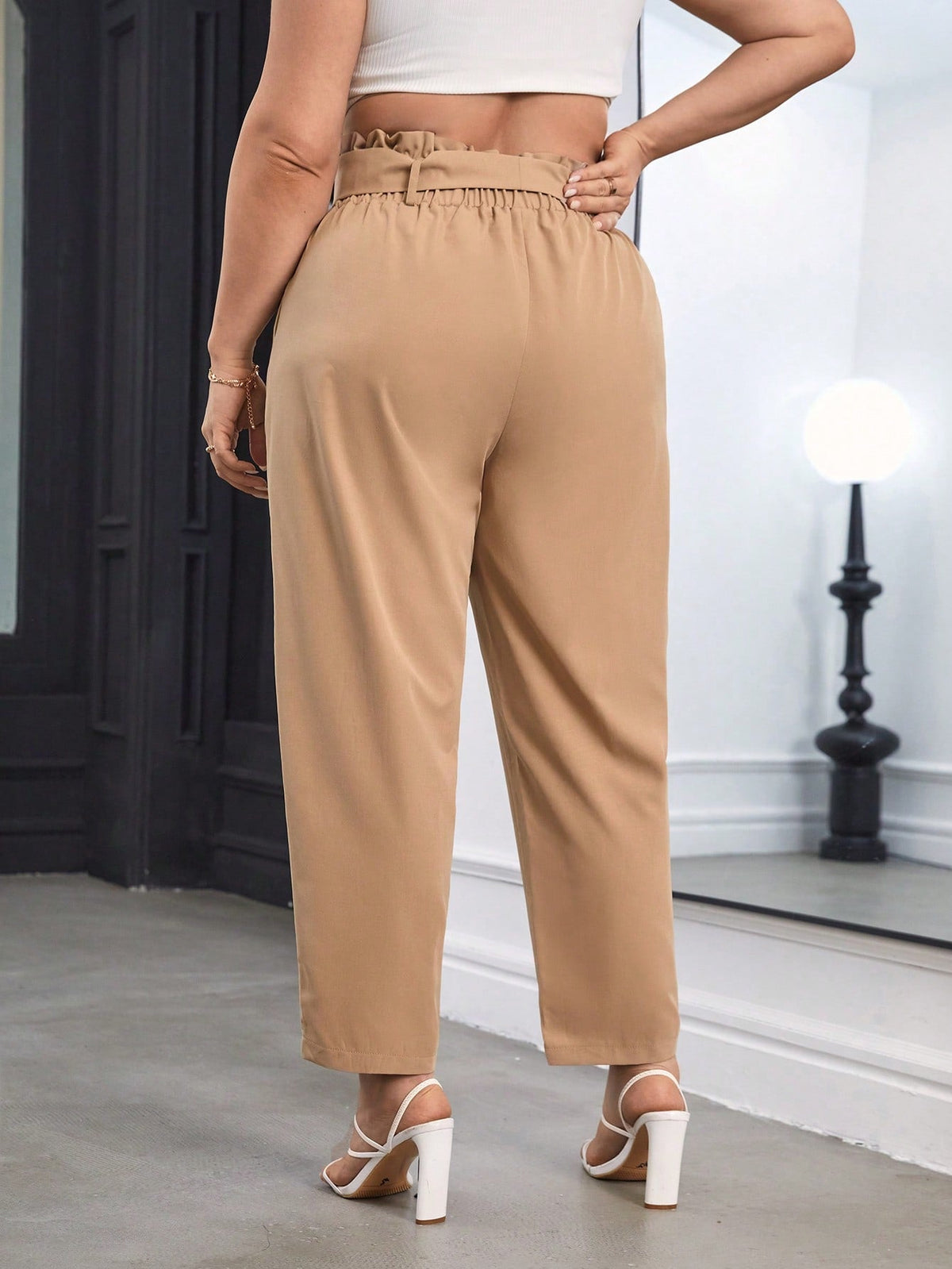 Calça Plus Size Reta Feminina com Laço