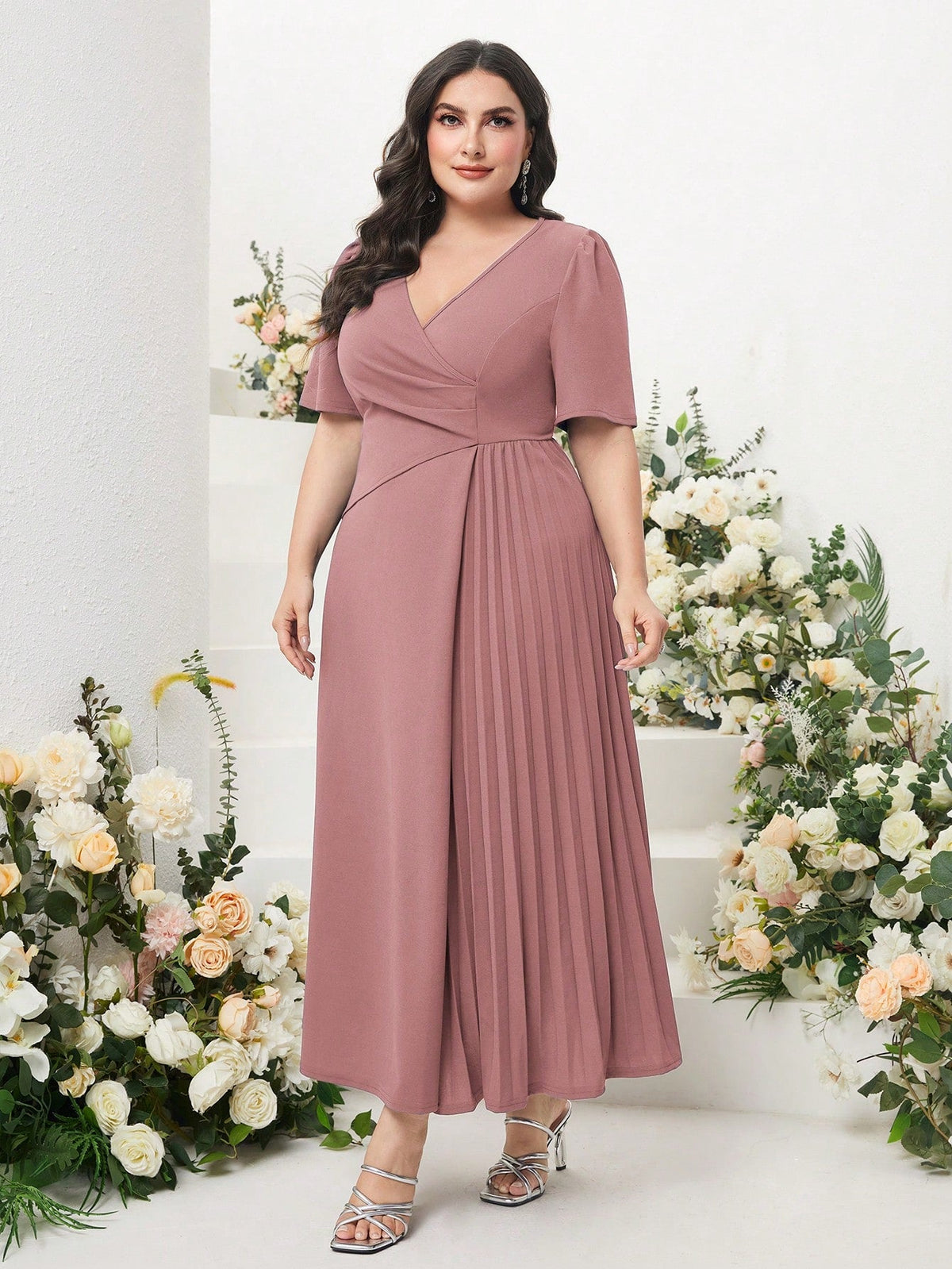 Vestido Midi Plus Size Feminino Plissado