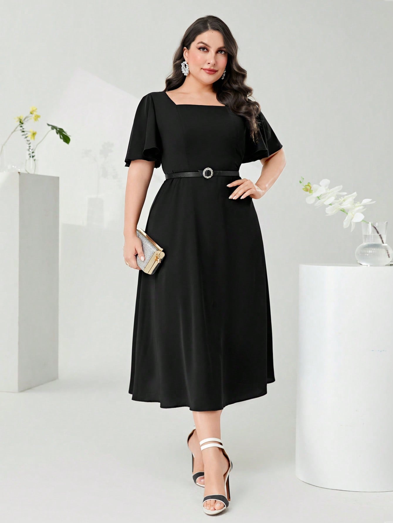 Vestido Midi Plus Size Feminino Gola Quadrada Preto