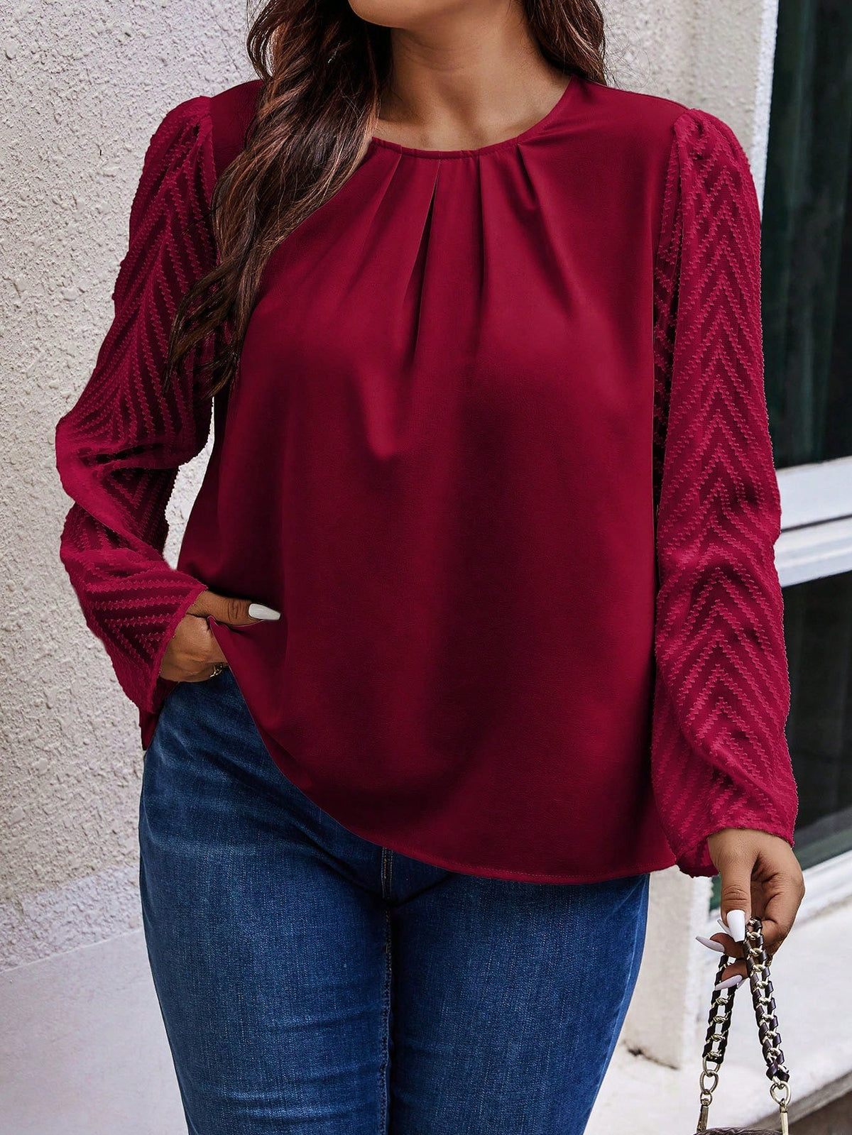 Blusa Feminina Manga Longa Detalhes Plissados Plus Size