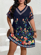 Vestido Plus Size Curto Feminino Estampado