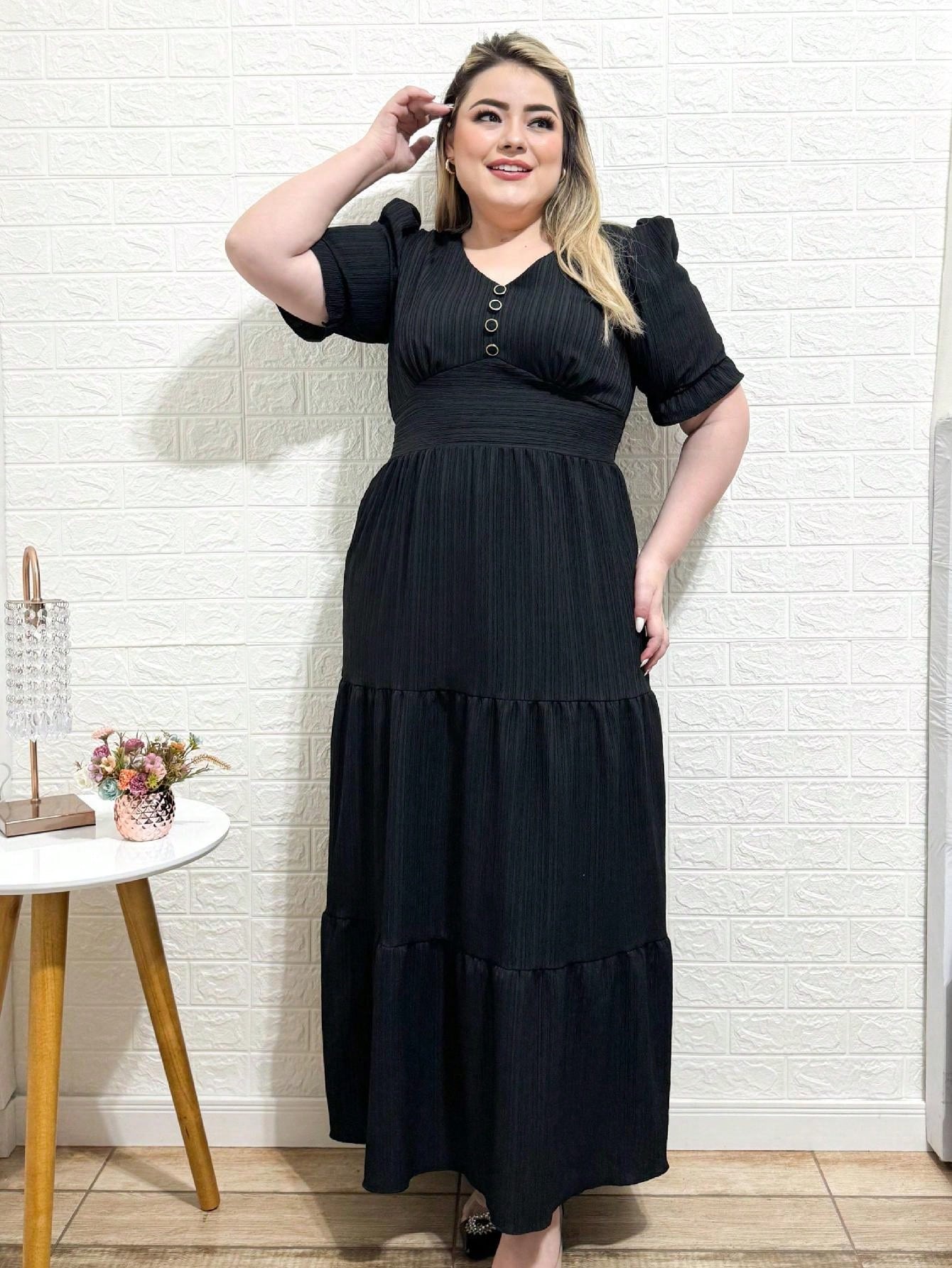 Vestido Plus Size Longo Liso