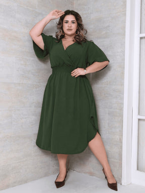 Vestido Midi Plus Size Transpassado Duna