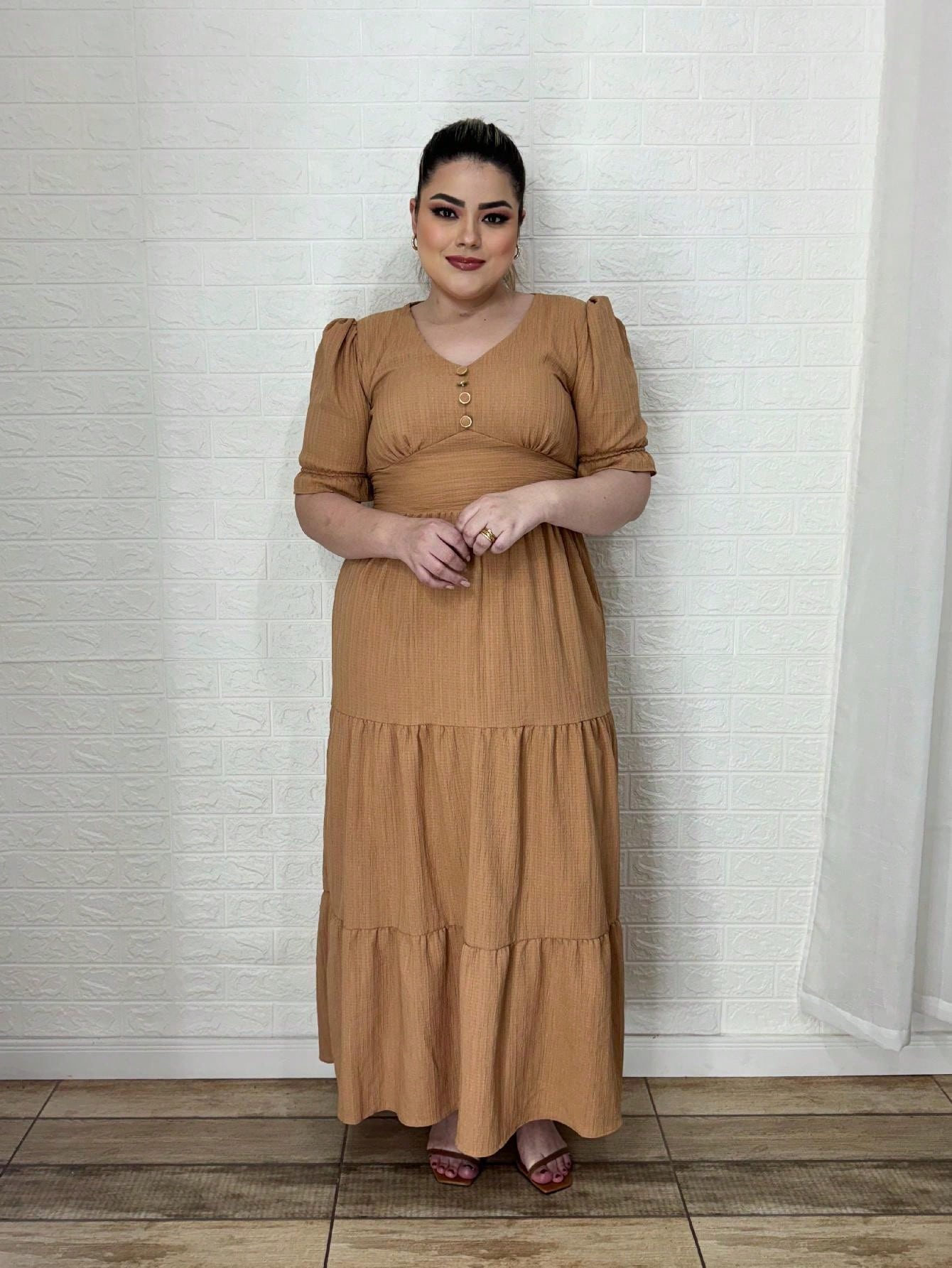 Vestido Plus Size Longo Liso