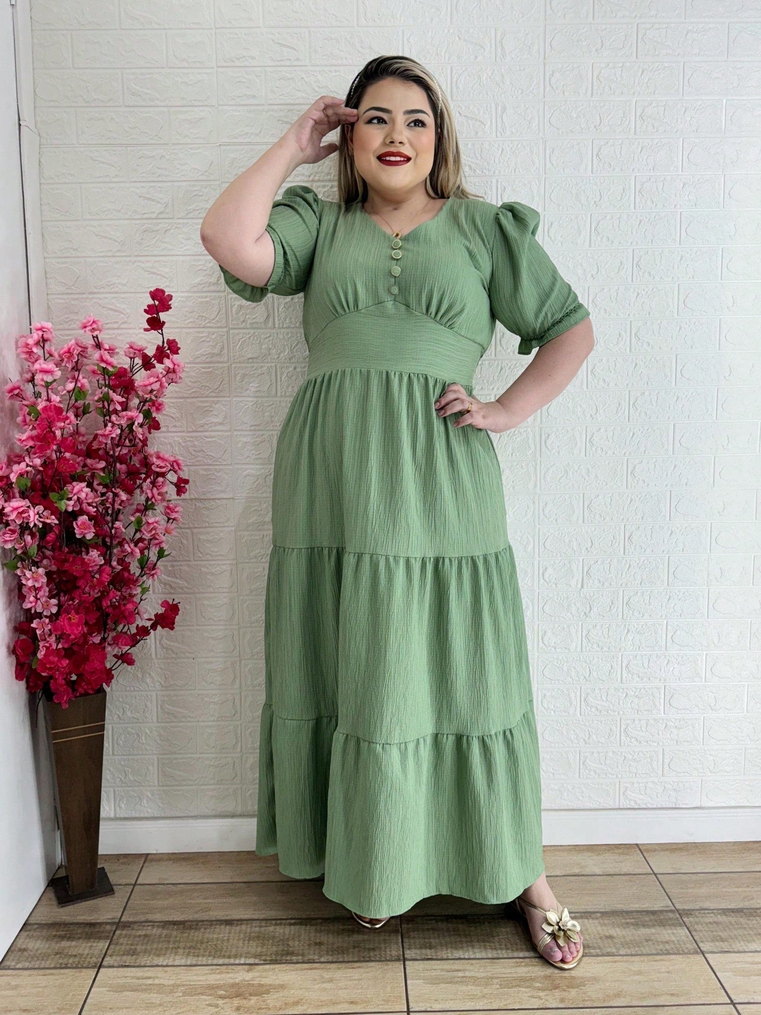 Vestido Plus Size Longo Liso