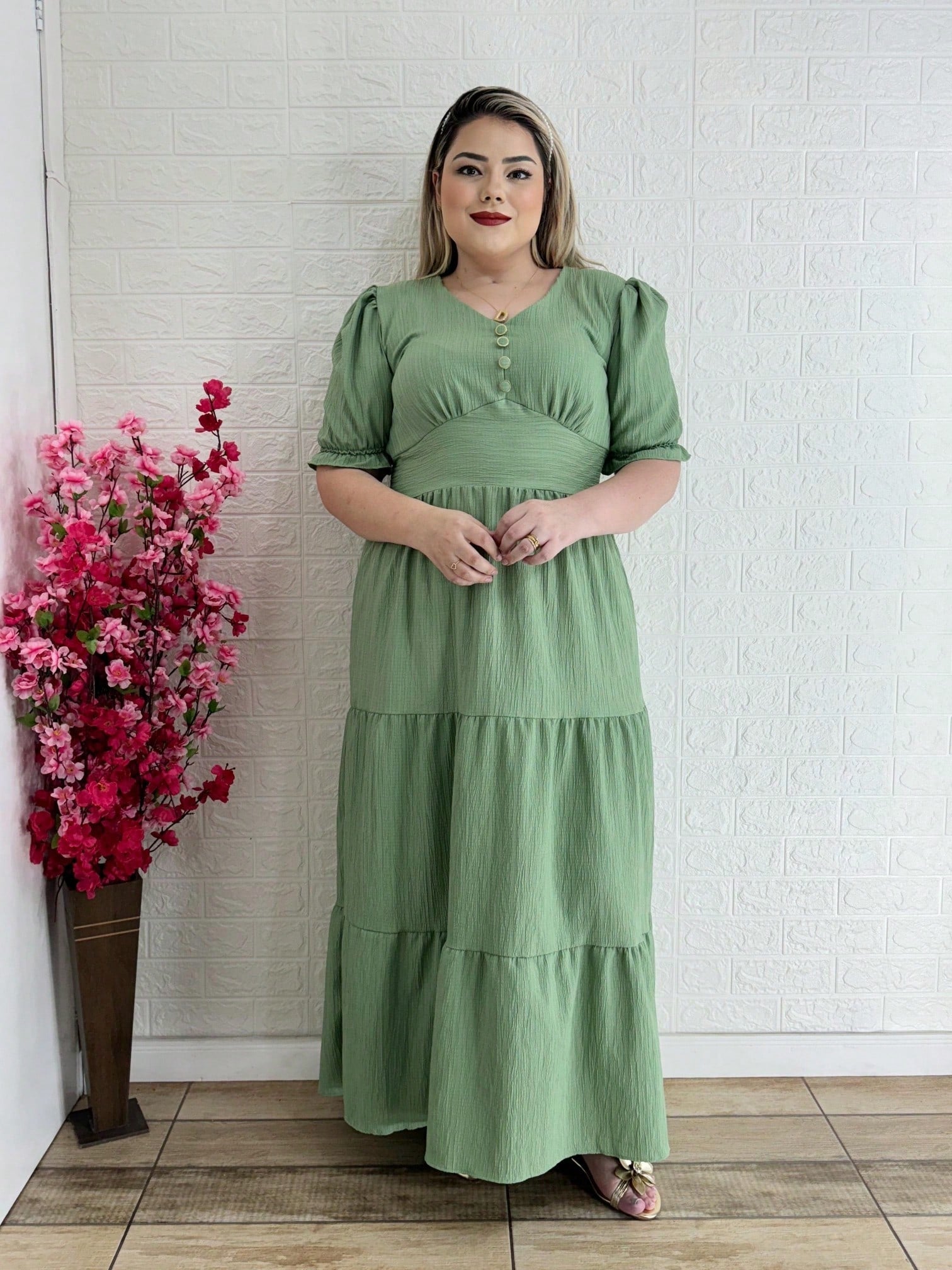 Vestido Plus Size Longo Liso