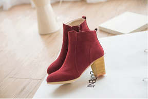 Bota Feminina de Inverno Camurça Vittore Beatrice-Vittore Modas