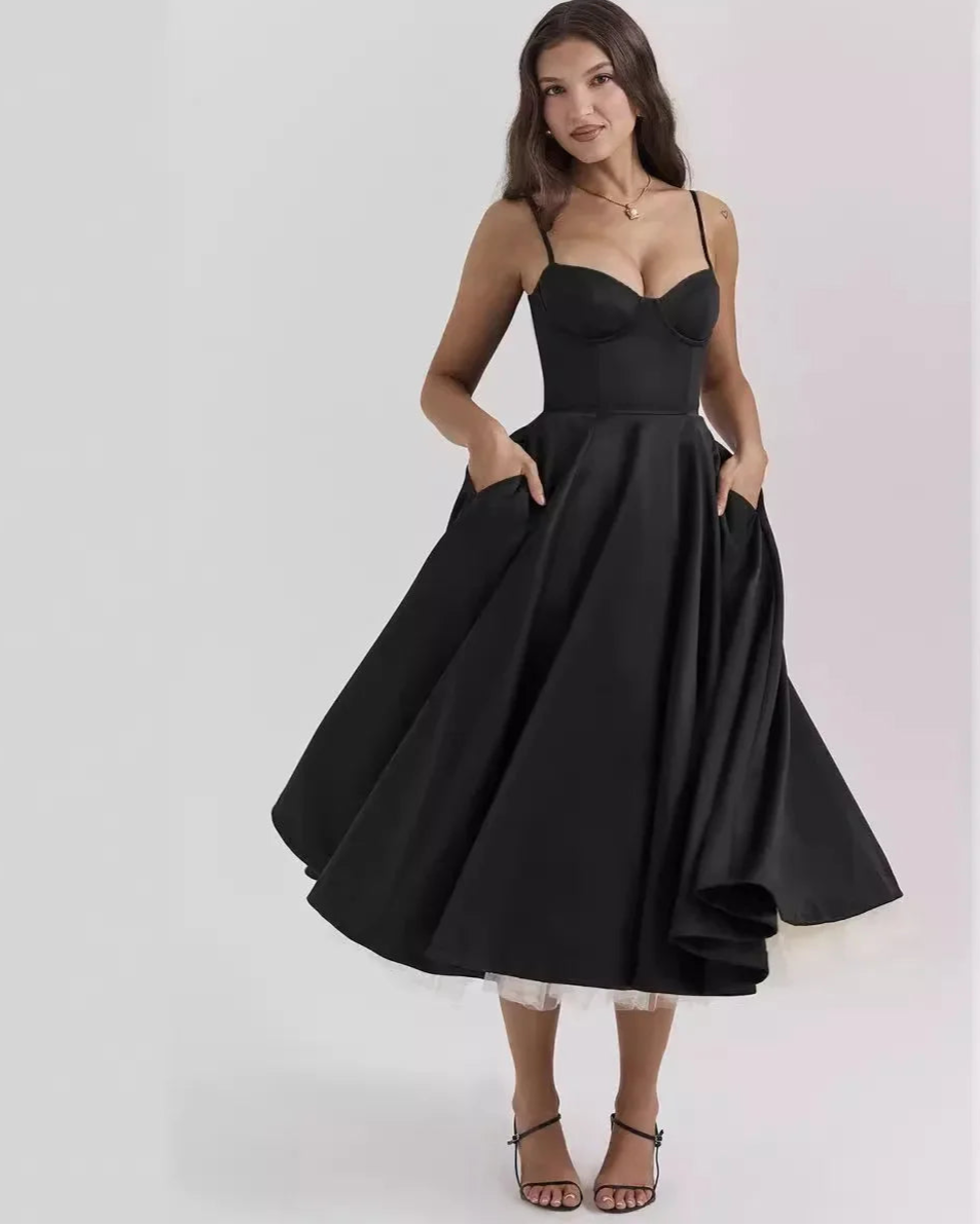 Vestido Feminino Vittore Bruna Midi com Camadas e Alça Fina- Preto Vermelho e Branco