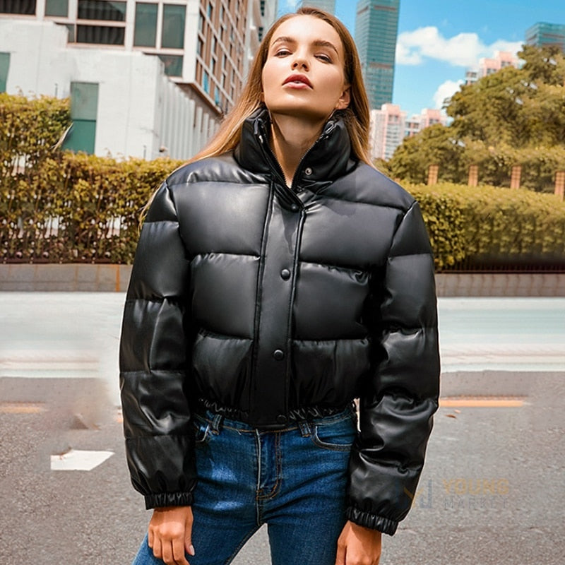 Jaqueta Puffer Feminina em Couro Acolchoada