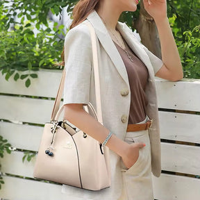 Bolsa Vittore Serenidade Fashion em Couro Luxo com Design Sofisticado e Alça Ajustável