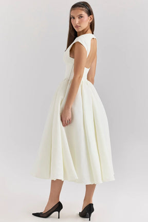 Vestido Feminino Vittore Bella Sem Costas com comprimento Plissado