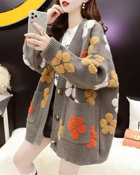 Cardigan Feminino Vittore Flower com Bordados Florais e Modelagem Oversized