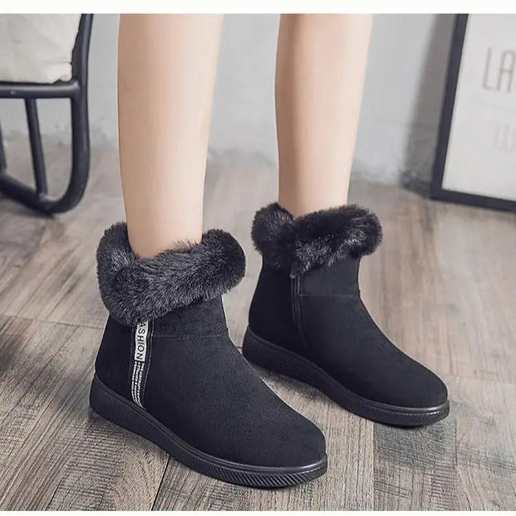 Bota Feminina Inverno Vittore - Elowen | revestimento com pelúcia e fechamento em zíper